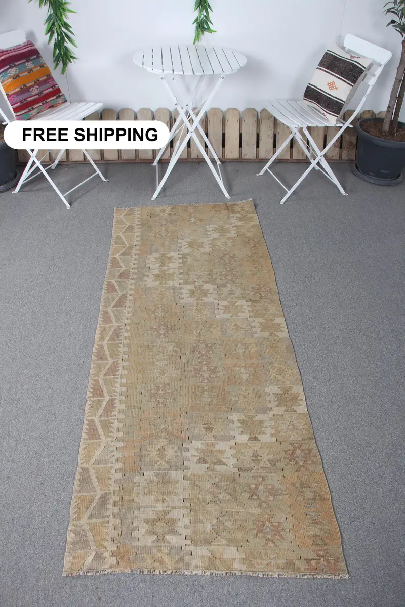 2,6x6,4 ft Green Ikat Rug, Elegant Beige Accent