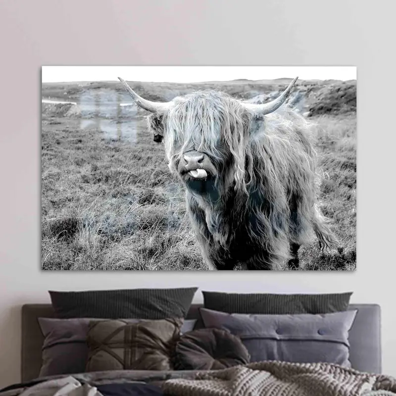エレガントなハイランド牛プリントガラス: 自然からインスピレーションを得た農家の装飾