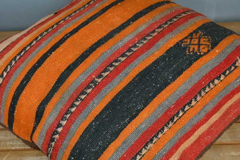 Kilimkissen werfen, neutrales Kissengehäuse, 24x24 Orangenkissen, handgefertigtes Kilimkissen, Vintage -Kissen, Kissengehäuse - 3