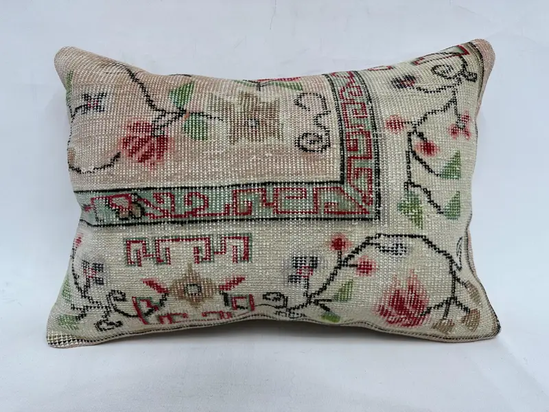 Sustainable Pillow Cover, Turkish Kilim Pillow, Cushion Cover, Vintage Pillow, Authentic Pillow Case, Pillow for Couch, 20x28 Beige Cushion - 1