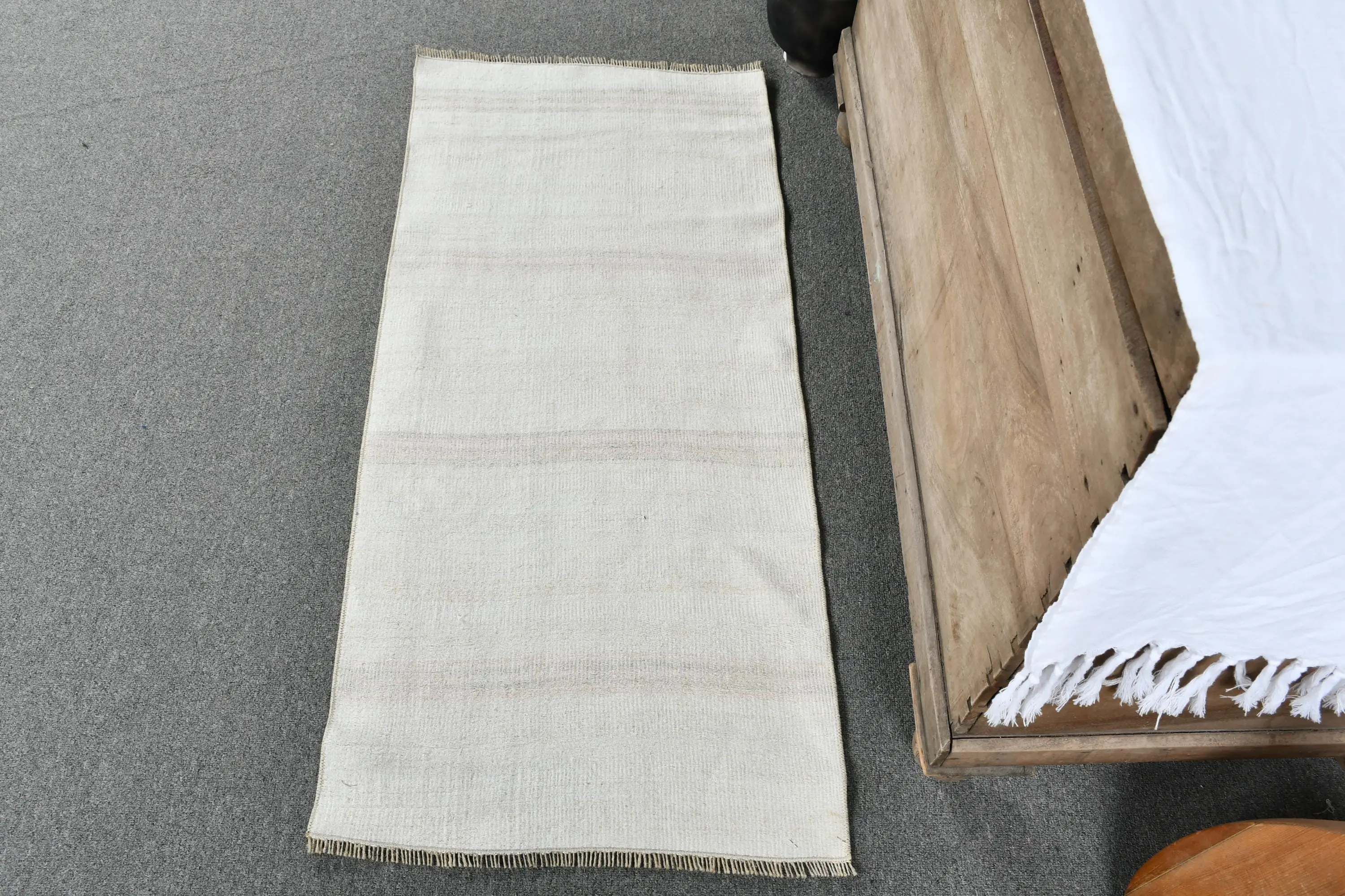 1.8x3.9 ft Turkish Kilim Rug, White Ikat Vintage Wool Rug - 1
