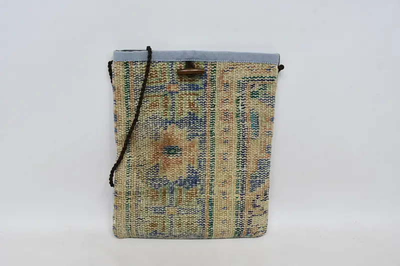調節可能なストラップキリムバッグ、ヴィンテージモチーフウールクロスボディバッグ