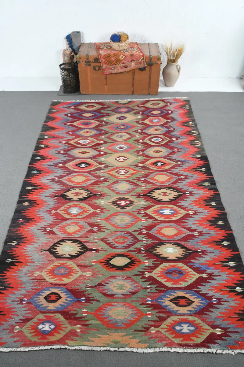 5.6x9.7 ft Rug, Vintage Turkish Large Rug, Red Kilim Wool Rug - 1