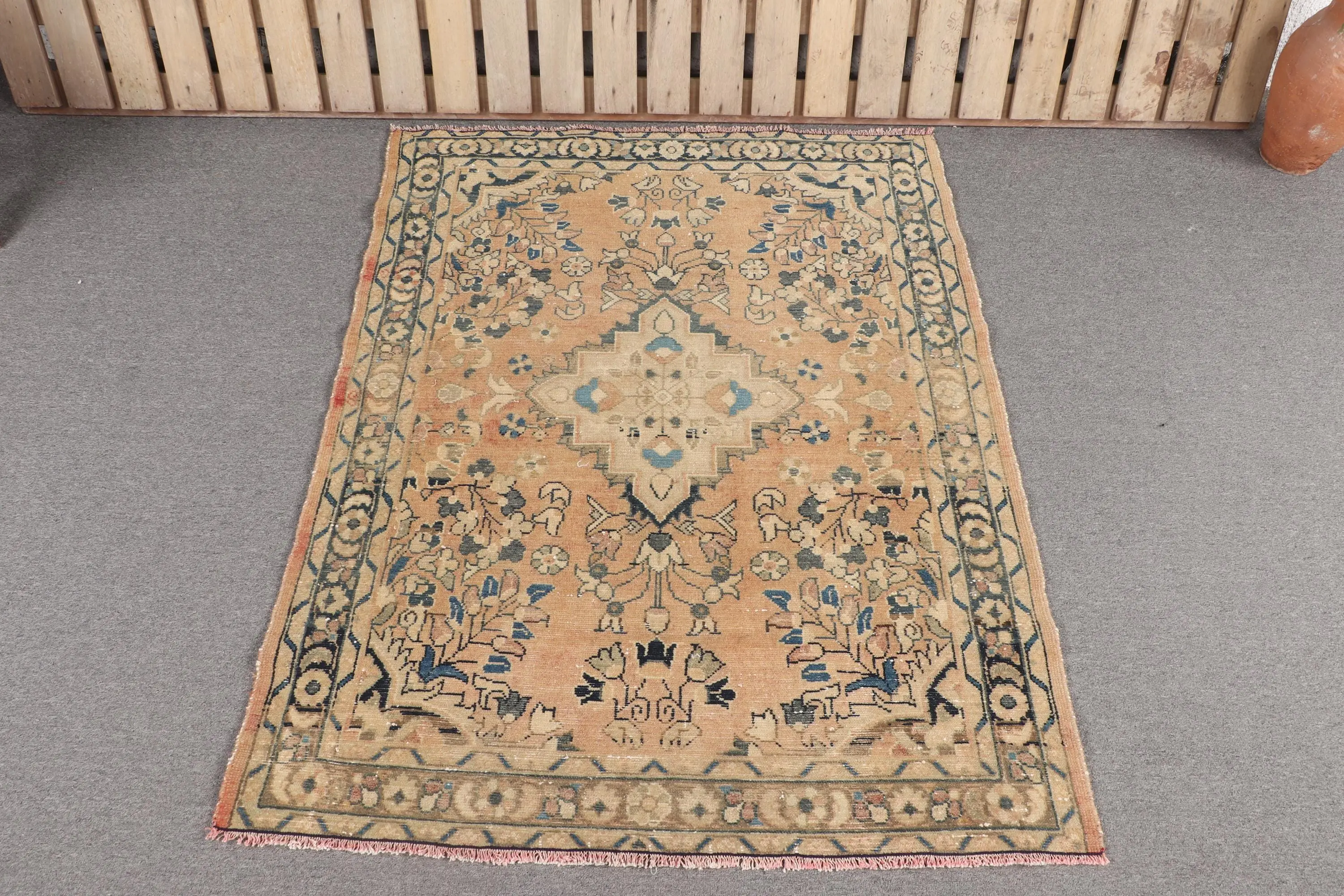 Alfombra hecha a mano de bronce y azul, patchwork de 3,8x5 pies - 1
