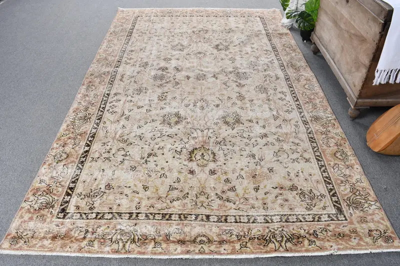 Handmade Beige-Orange Rug, 0.5x0.8 ft Camouflage Design