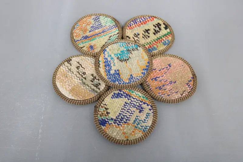 Zarif Bej ve Bronz Bardak Altlığı, Şık Etnik Bardak Altlığı