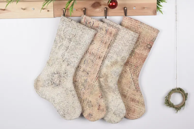 Bej ve Kahverengi Noel Çorabı, 17 İnç Geniş Tatil Çorabı