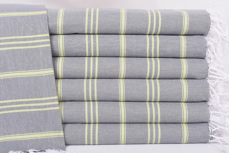 Bridal Shower Gift, 40x24 Cotton Striped Towel, Wedding Favors, Girl Trip Party Favor, Engagement Gift, Personalized Gifts, Bathroom Towels - 1