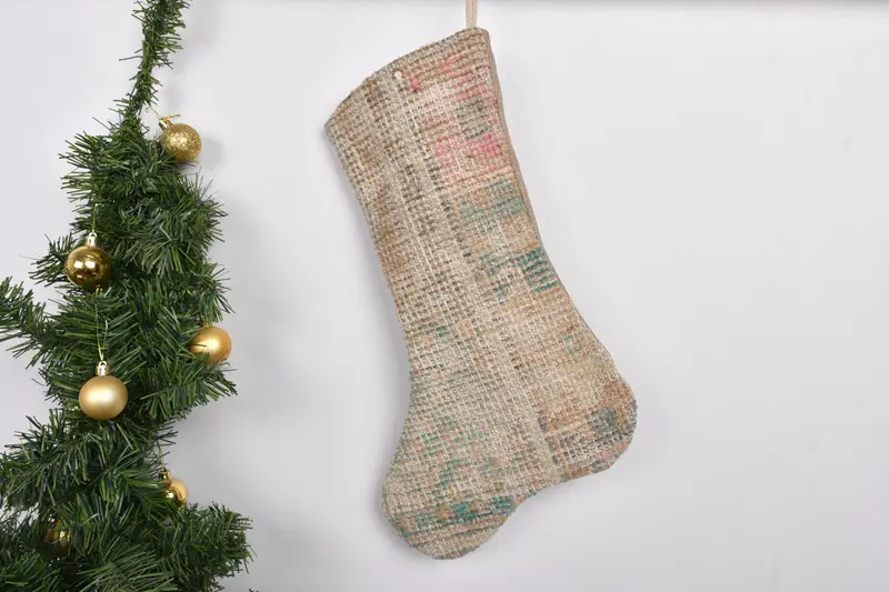 Patrón de adornos navideños festivos, calcetín navideño de 7 pulgadas de ancho