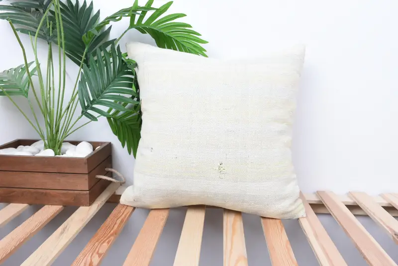 18x18 White Pillow Sham, Boho Chic Pillow, Boho Pillow Sham Cover, Turkish Kilim Pillow, Vintage Kilim Throw Pillow, Pillow Cover - 1