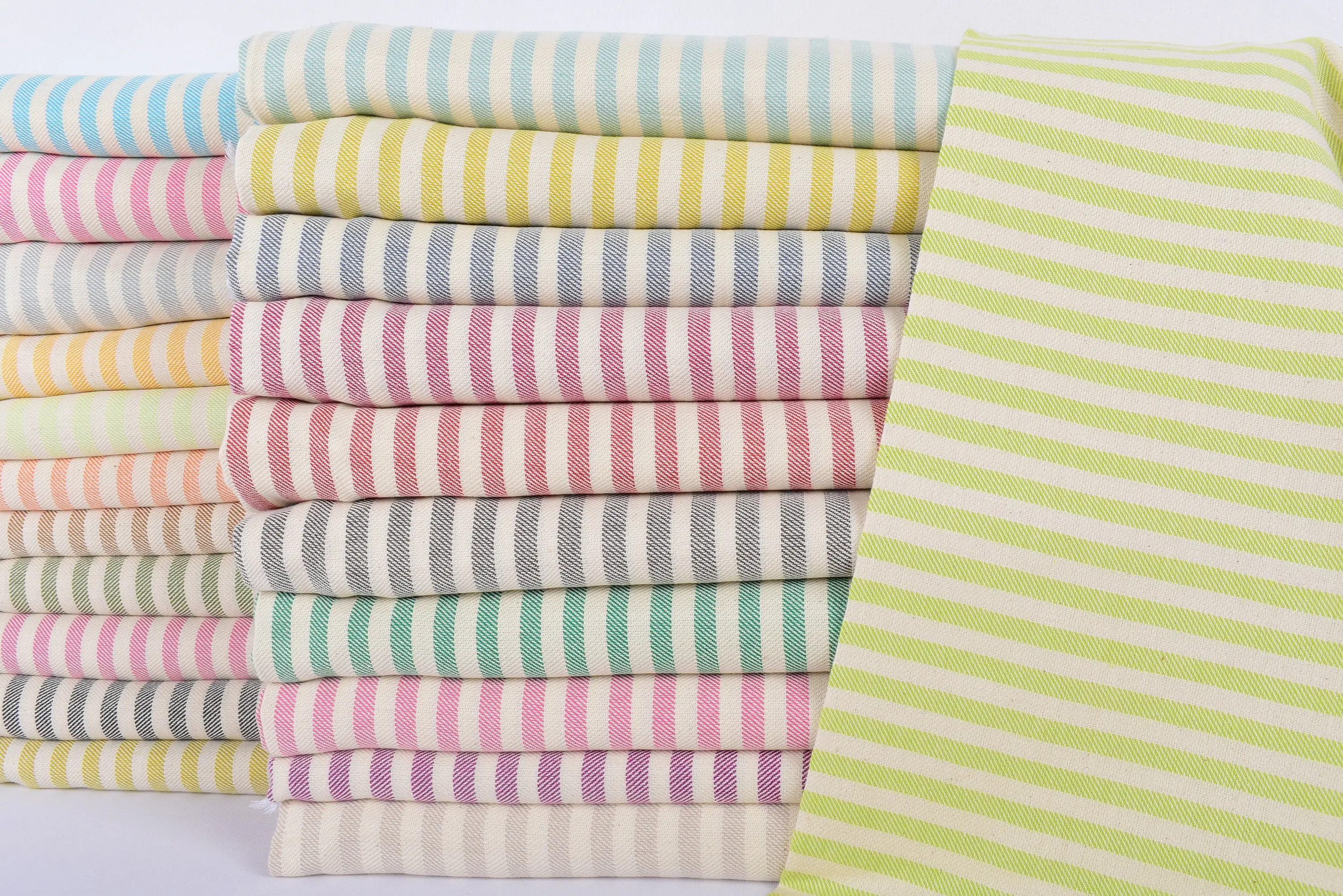Turkish Towel Organic Cotton Hand Towel, 24x40 Inches - 1
