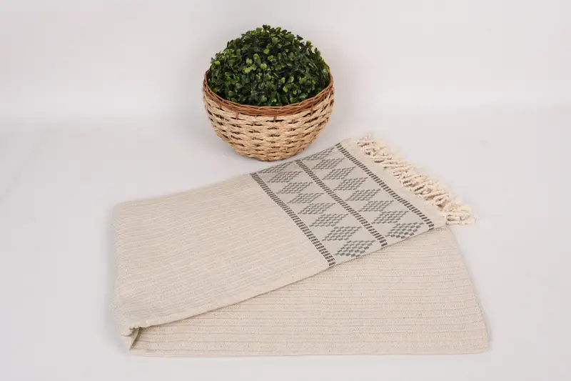 Embroidered Beach Towel, Bath towel, Summer Towel, Yoga Towel, Guest Towel, Peshtemal, Quick-dry towel, Hammam towel, 70x36 Linen Kilim Design Towel - 4