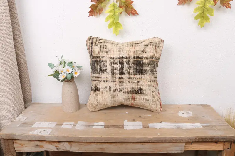 Grau & Beige besticktes Wurfkissen, 12x12 handgemachtes Kissen