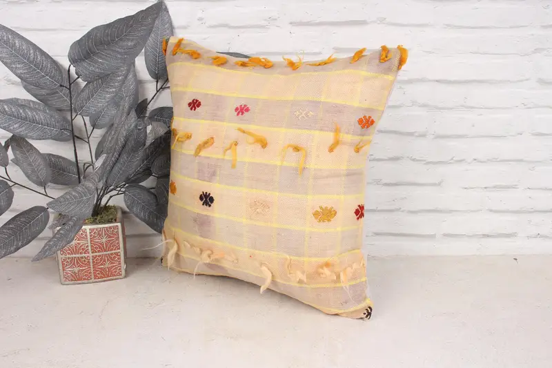 Traditional Pillow Cover, 18x18 Yellow Pillow Sham, Pillow, Boho Pillow, Pillow for Couch, Handmade Kilim Cushion, Ethnic Pillow Cover - 4