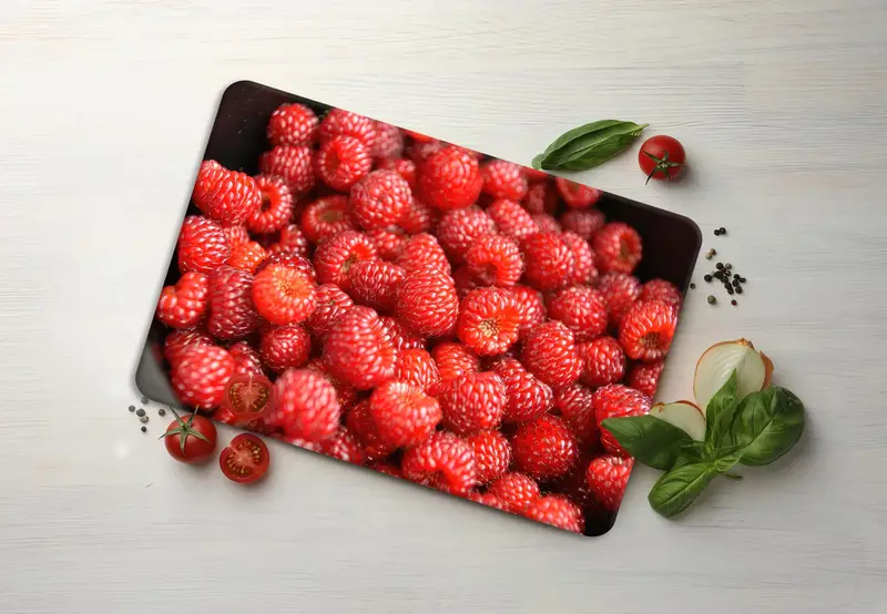 Mutfak için Kaymaz Ayaklı Temperli Cam Kesme Tahtası