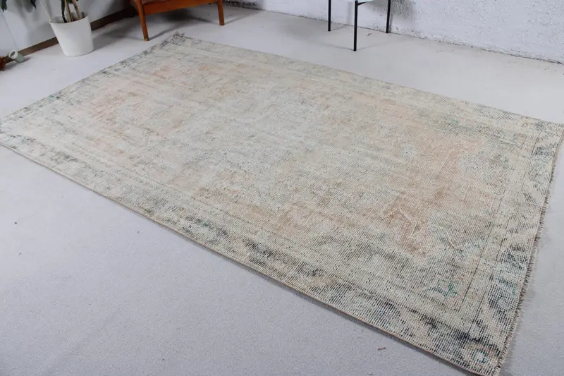 Vintage Turkish Large Rug 5.4x9.4 ft, Gray Wool Rug