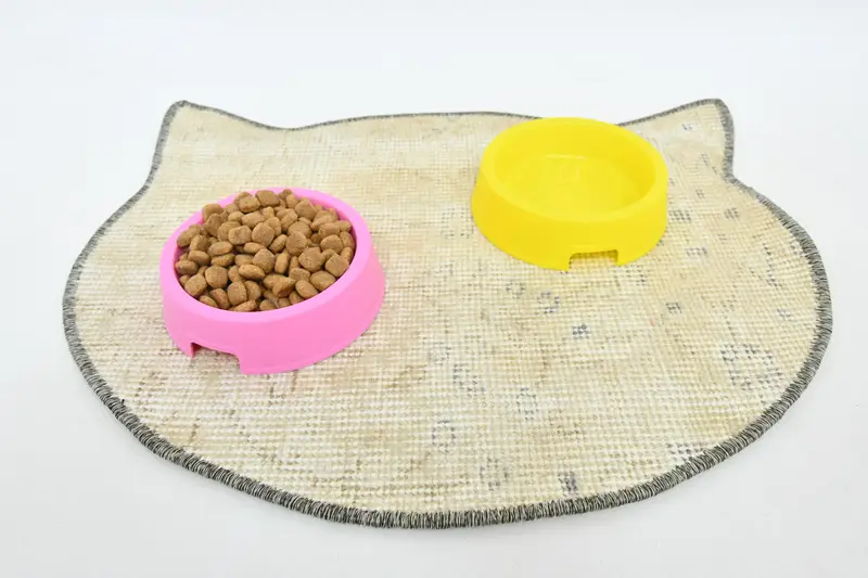 Bej Emici Evcil Hayvan Pedi, Su Geçirmez ve Kaymaz Evcil Hayvan Matı