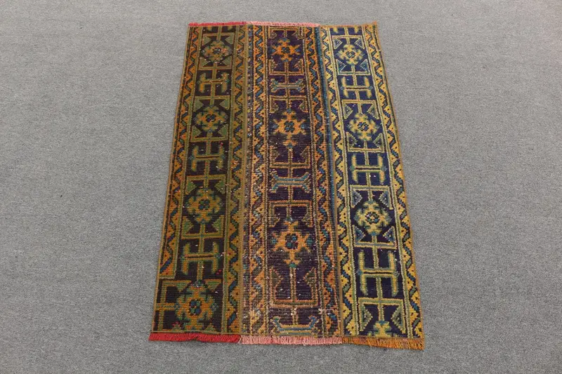 Alfombra amarilla con bordes azules, 2,4x3,7 ft