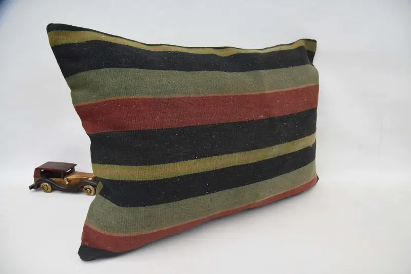 Vintage Kilim Pillow, Home Decor Pillow, Sustainable Cushion Cover, Boho Pillow, 20x28 Green Pillow Cover, Ikat Pillow Sham, Pillow Cover - 3