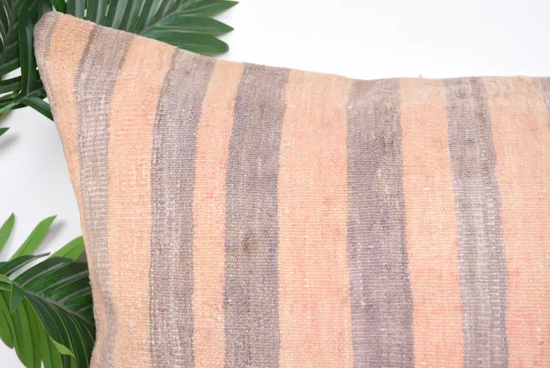 Cushion Case, Vintage Throw Pillow Sham, Ethnical Kilim Rug Pillow, 20x28 Beige Pillow, Handmade Kilim Cushion, Turkish Pillow - 2