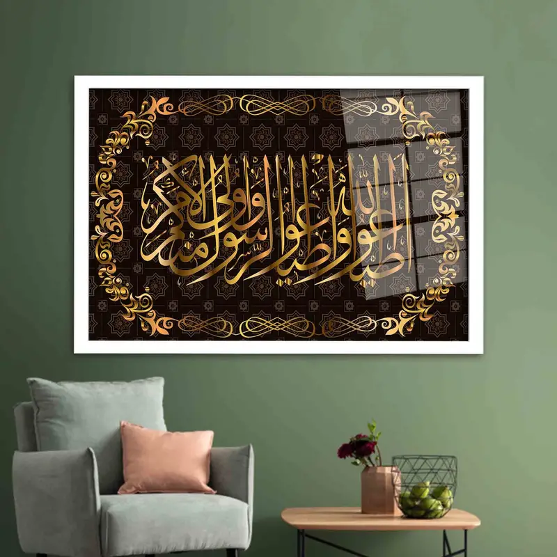 Luxury Printed Glass: Modern Black & Gold Design