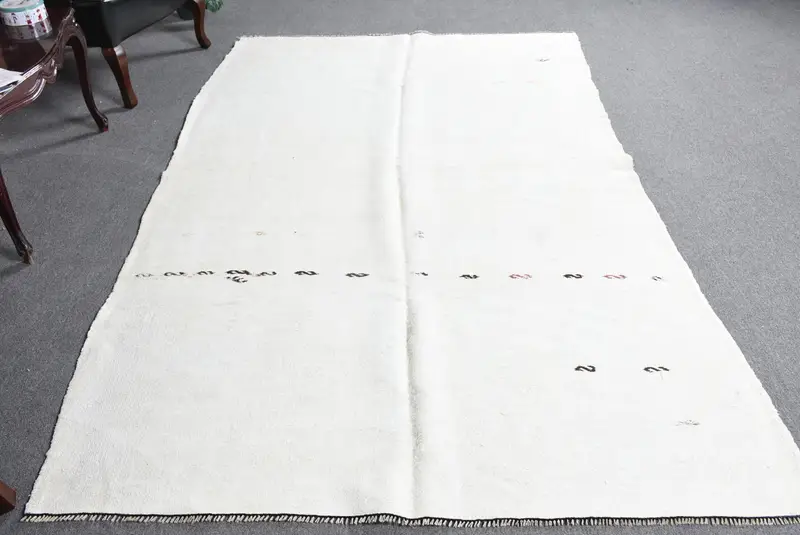 Vintage Turkish Rug, Large 5.4x8.6 ft (165x262 cm) Rug, White Check Wool Rug - 1