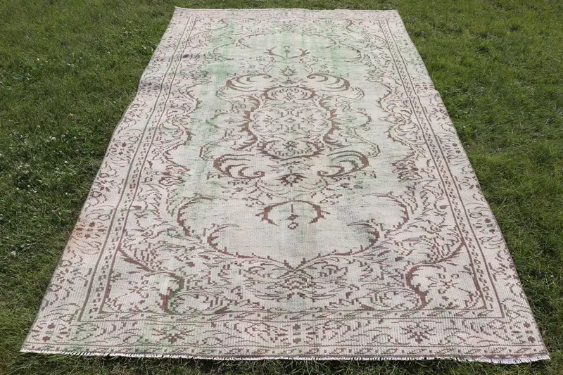 Handmade Green Rug with Brown Border, 0.4x8.7 ft