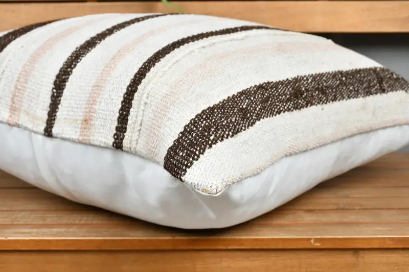 Knitted Pillow Sham, Cushion, Pillow for Sofa, Bohemian Cushion Pillow Sham, Kilim Pillow Cover, 24x24 White Pillow Cover, Throw Kilim Pillow - 4