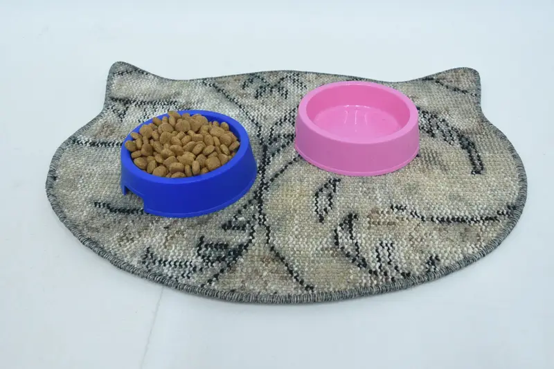 Bohemian Round Wool Placemat, Beige and Green Traditional Placemat