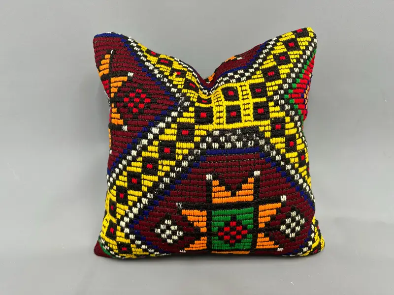 Home Decor Pillow, Muted Pillow Sham, Ikat Cushion Cover, Pillow Cover, Kilim Cushion Sham, 18x18 Red Pillow Cover, Interior Designer Pillow - 1