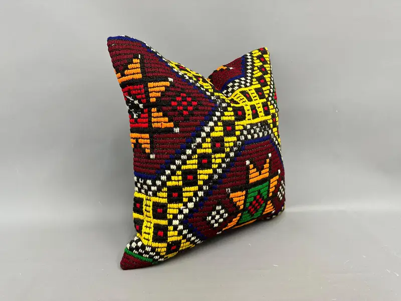 Home Decor Pillow, Muted Pillow Sham, Ikat Cushion Cover, Pillow Cover, Kilim Cushion Sham, 18x18 Red Pillow Cover, Interior Designer Pillow - 2