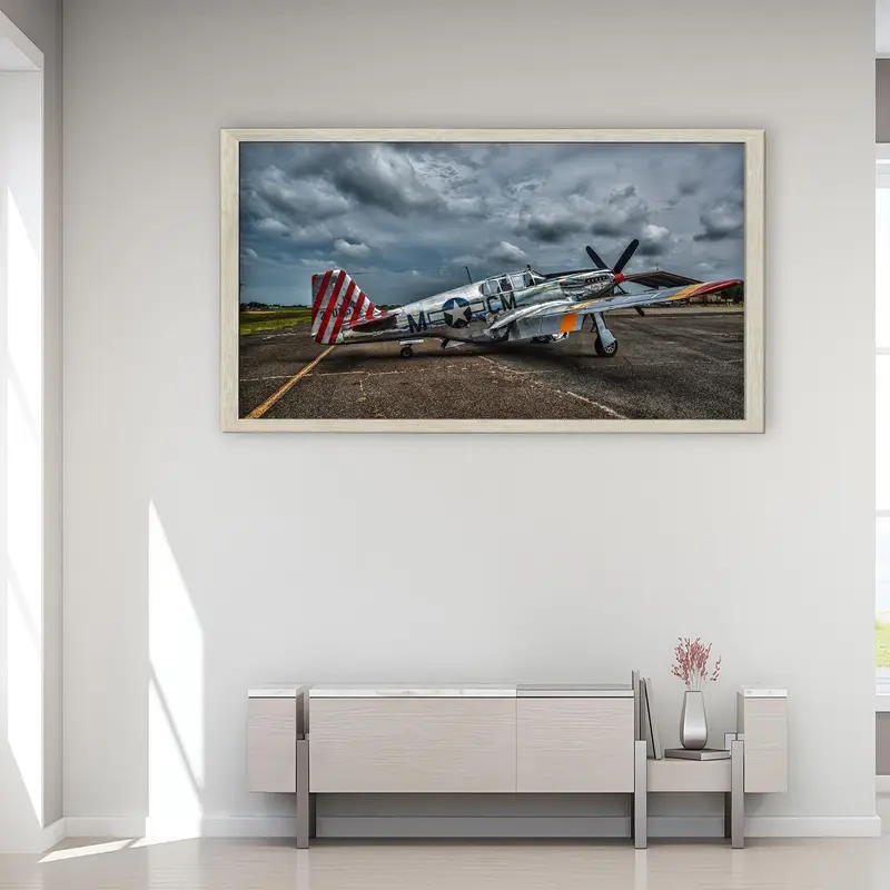 Elegant Printed Glass: Modern Aircraft Theme for Home Decor