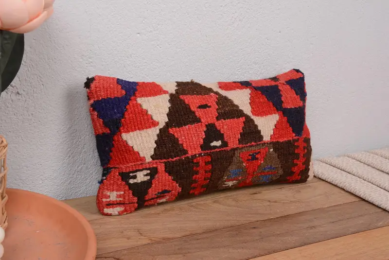 Geometrisches Wurfkissen in Orange und Braun, Vintage besticktes Kissen