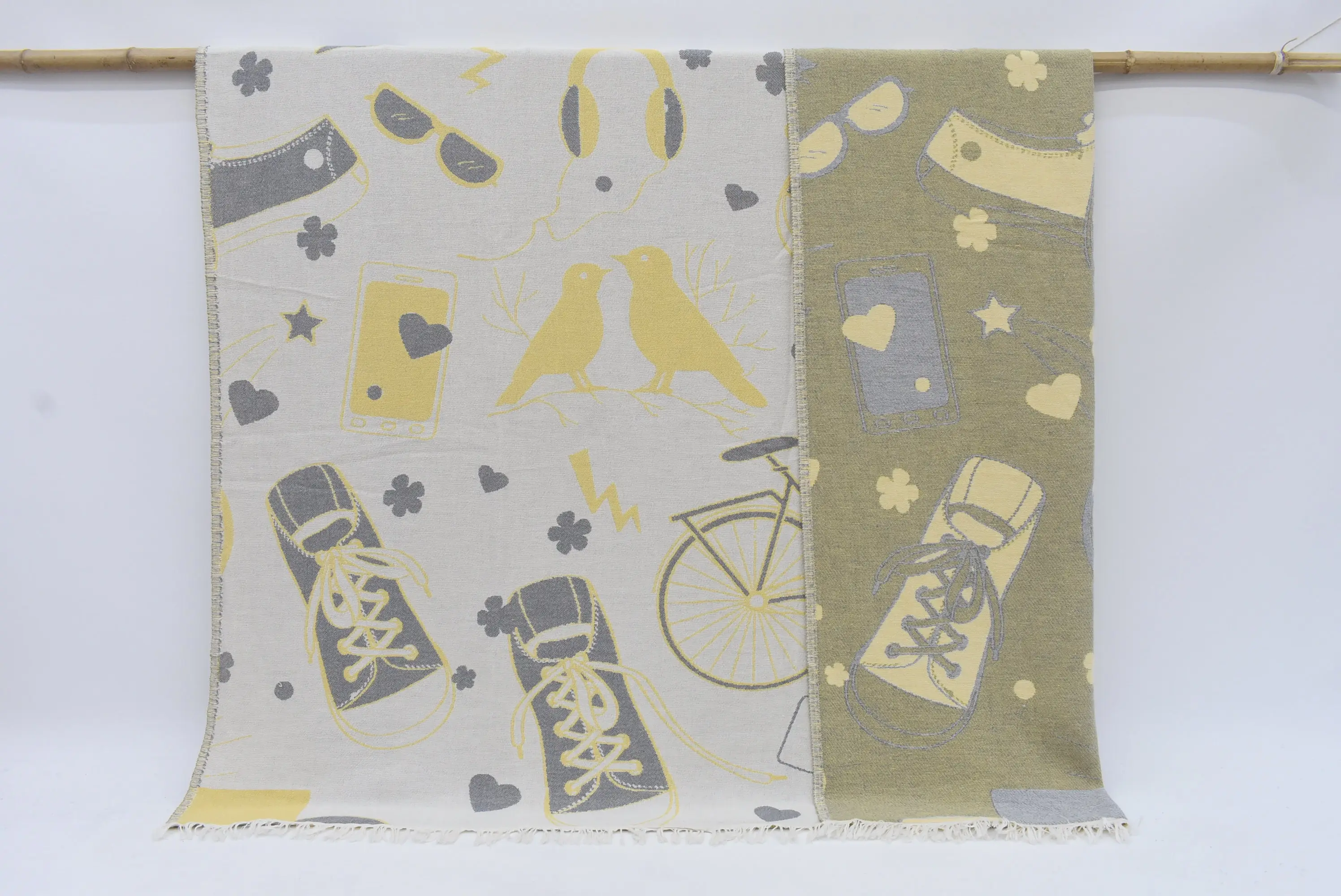 Camping Blanket Soft Yoga Blanket Yellow, White, Cotton, Appliqué, 82x63 inches - 1
