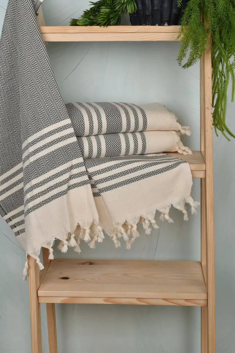 Monogram Turkish Bath Towel, Monogrammed Hand Towel, Personalized Gifts, Wedding Favors, Valentines Day Gift Idea, 36x20 Cotton Herringbone Towel - 6