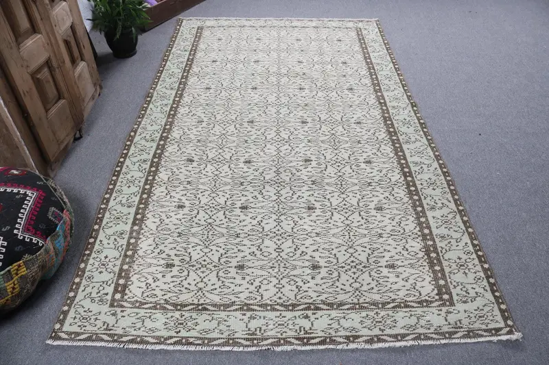 Turkish 5.1x8.4 ft Rug, Oushak Vintage Rug, White Southwestern Wool Rug - 1