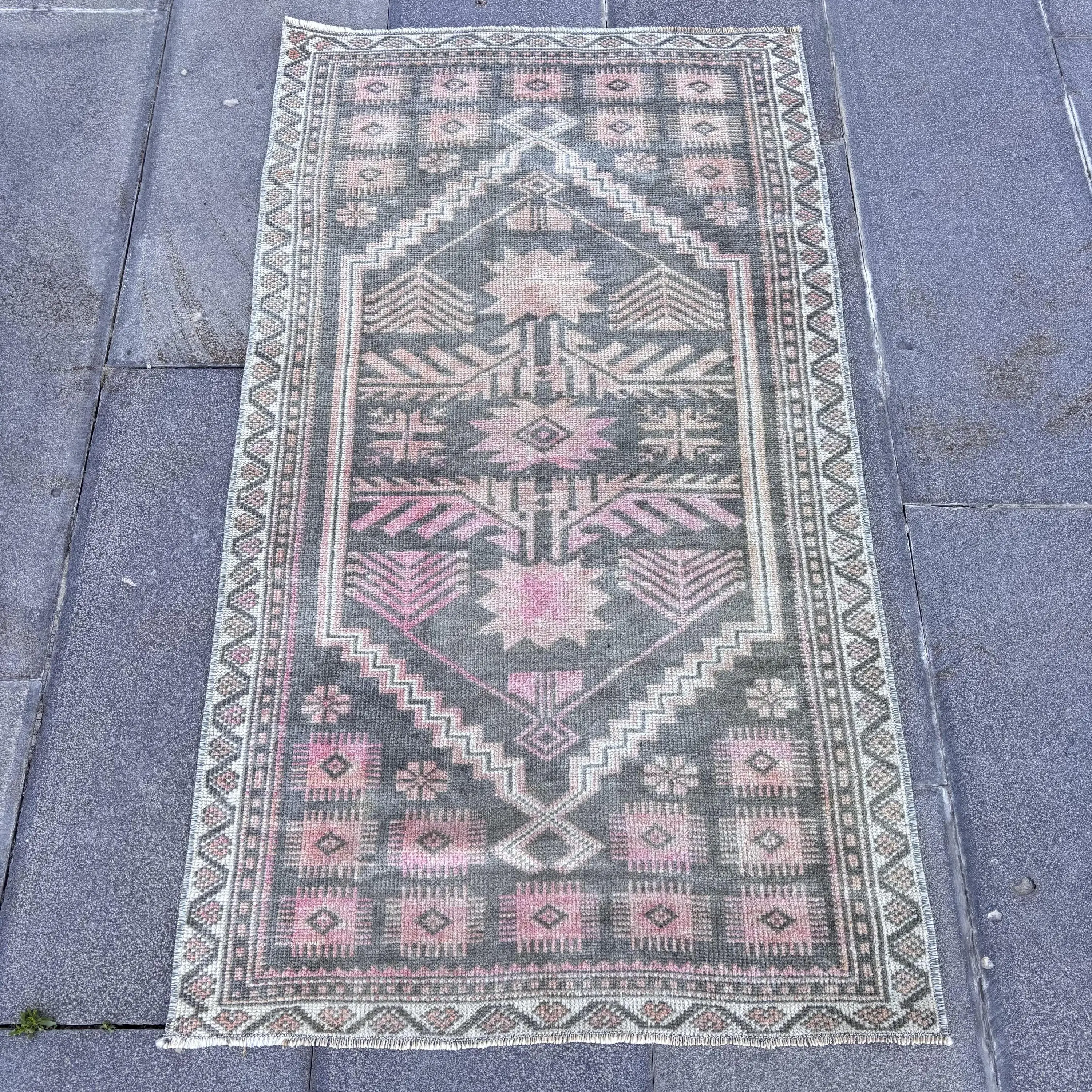 2.3x4.1 ft Small Vintage Turkish Rug, Gray Floral Wool Rug - 1
