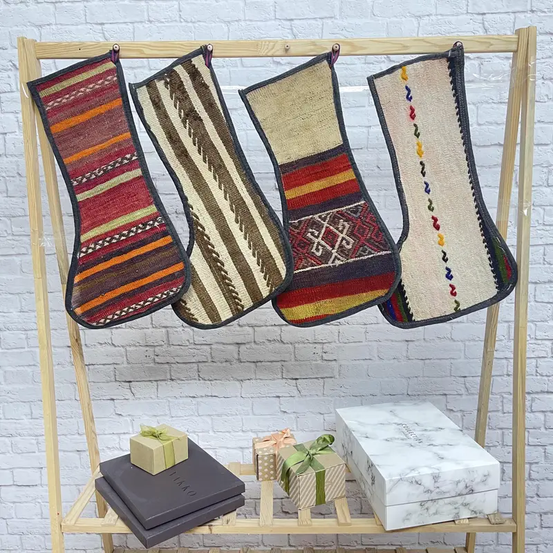 Medias navideñas de algodón beige y marrón, medias estampadas con adornos festivos