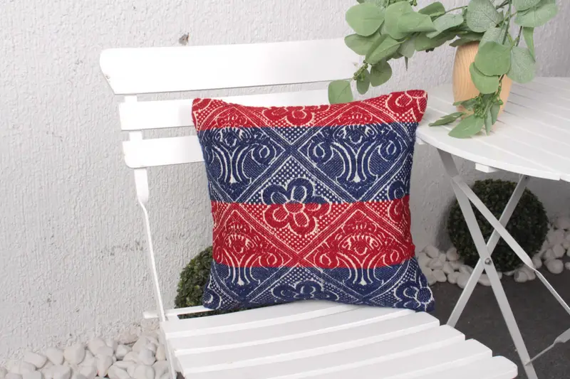 ハンドメイドレッド&ブルーアニマルプリントラグ、1.1x1.1フィート