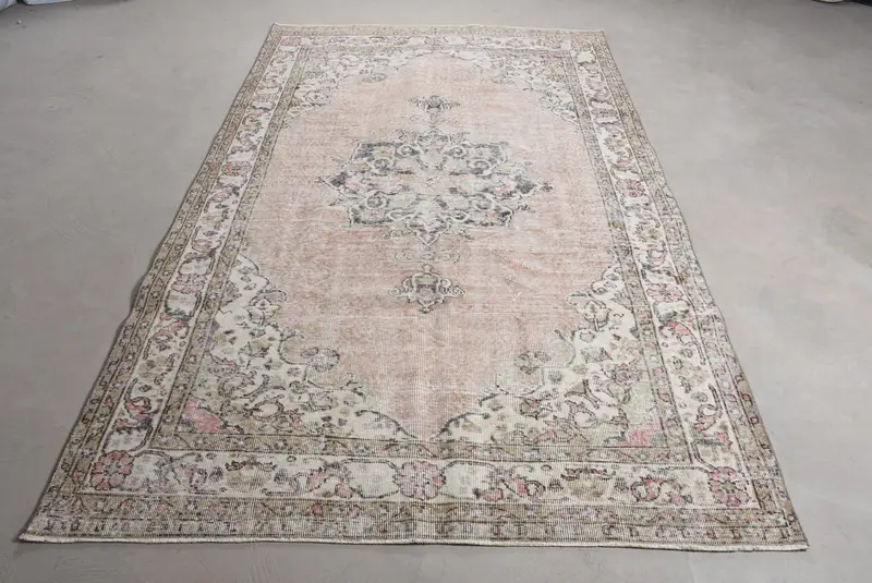 Alfombra vintage turca, alfombra grande de 5,4x8,9 pies, alfombra de camuflaje gris rosa - 1