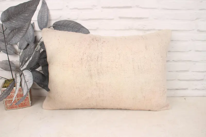 Pillow for Couch, 16x24 Beige Cushion Cover, Handwoven Pillow Sham, Cushion Cover, Ethnical Kilim Rug Pillow, Kilim Pillow Cover - 1