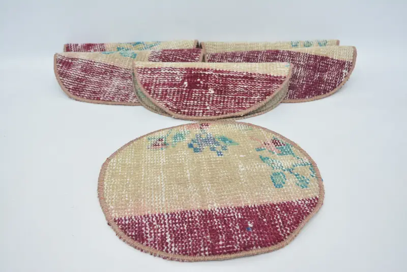 Elegant Beige & Red Placemats, 12x12 Inches Kitchen Decor