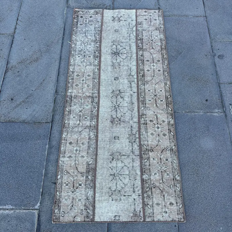Turkish Small Rug 1.9x4.2 ft, Gray White Animal Print Rug Wool - 1