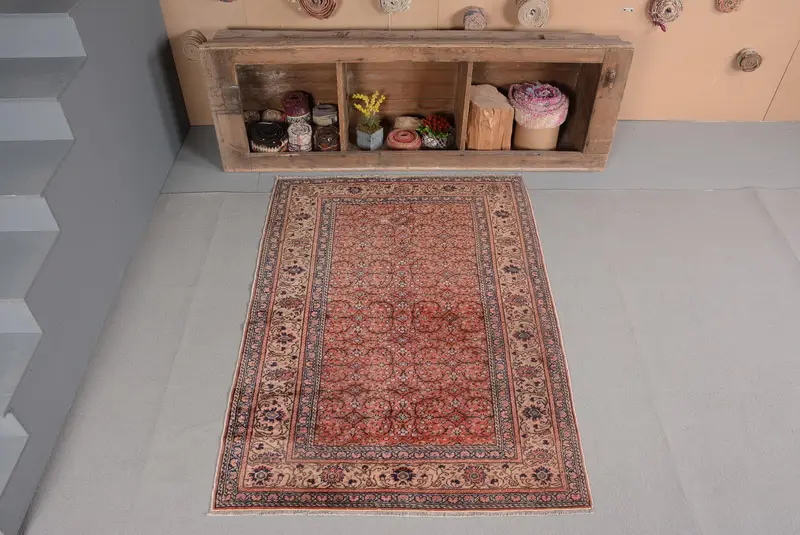 Vintage Rug, Small 3.8x5.4 ft Rug, Oushak Pink Geometric Rug - 1