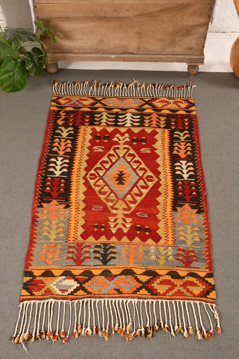 Türk Vintage Küçük Halı 2.9x4.4 ft, Kilim Kırmızı Yün Halı - 1