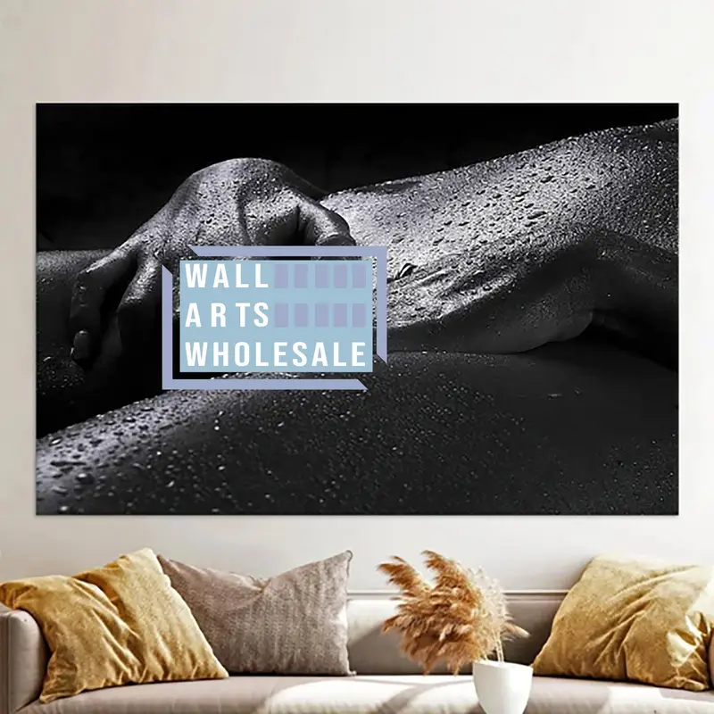 魅惑的な官能的なキャンバス: エレガントでエロティックな女性アート プリント