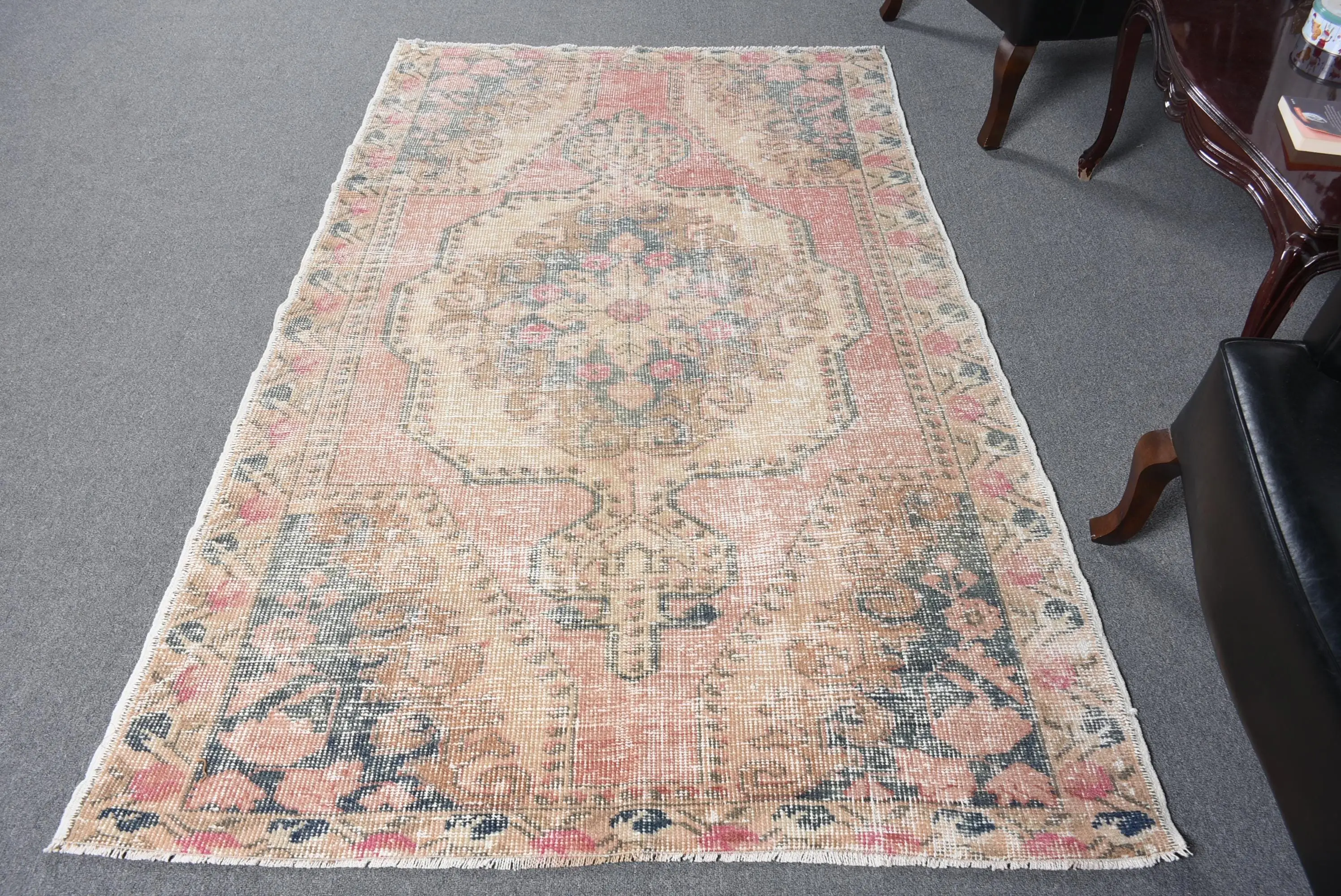 Turkish Area Rug 4.2x6.9 ft, Brown Moroccan Vintage Wool Rug - 1