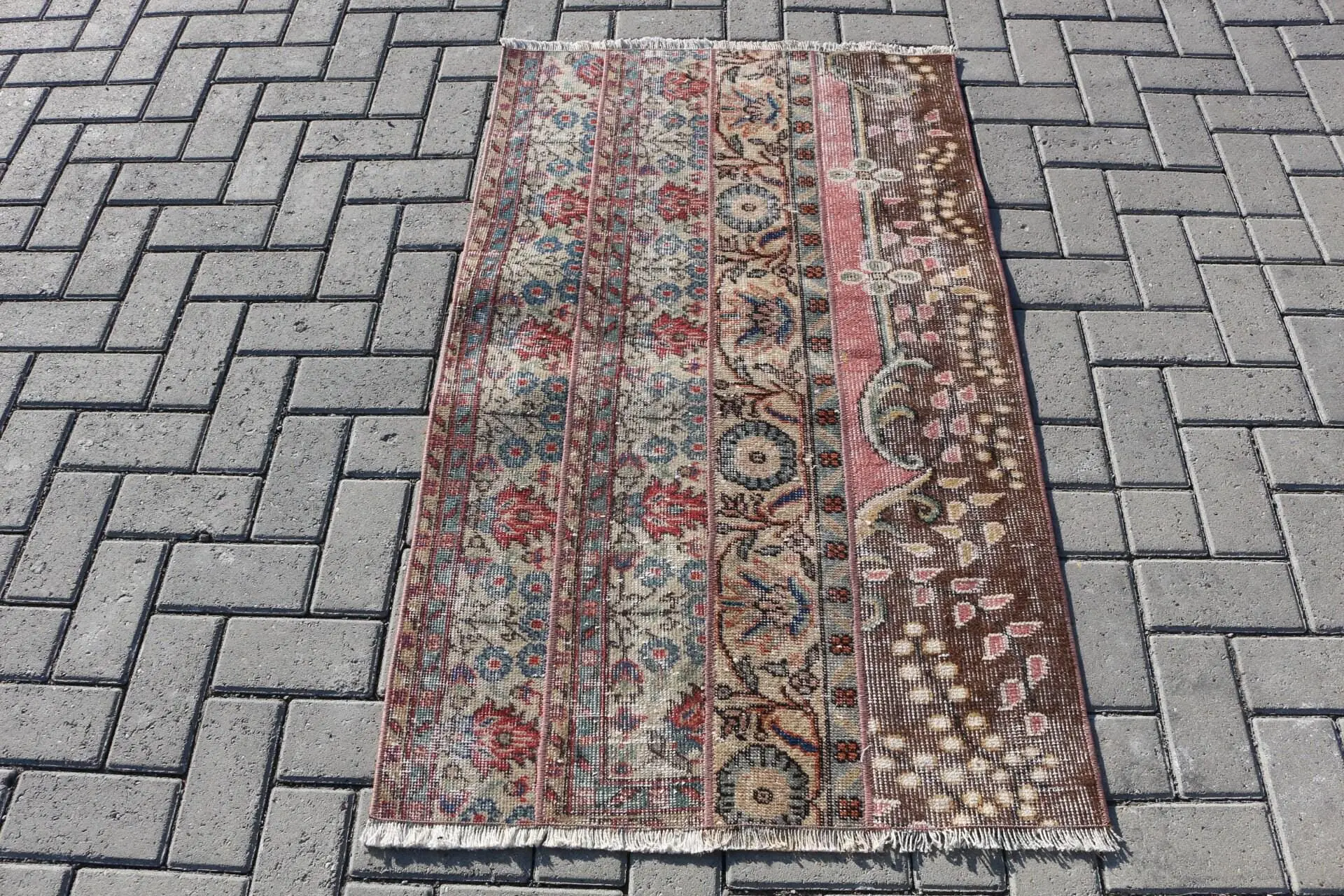 Türkischer Vintage-Teppich, 81 x 132 cm, rot-blauer Randteppich - 1