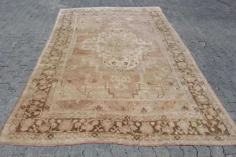 Vintage Rug, 6.7x10.3 ft Large Rug, Brown Gray Oushak Wool Rug - 1