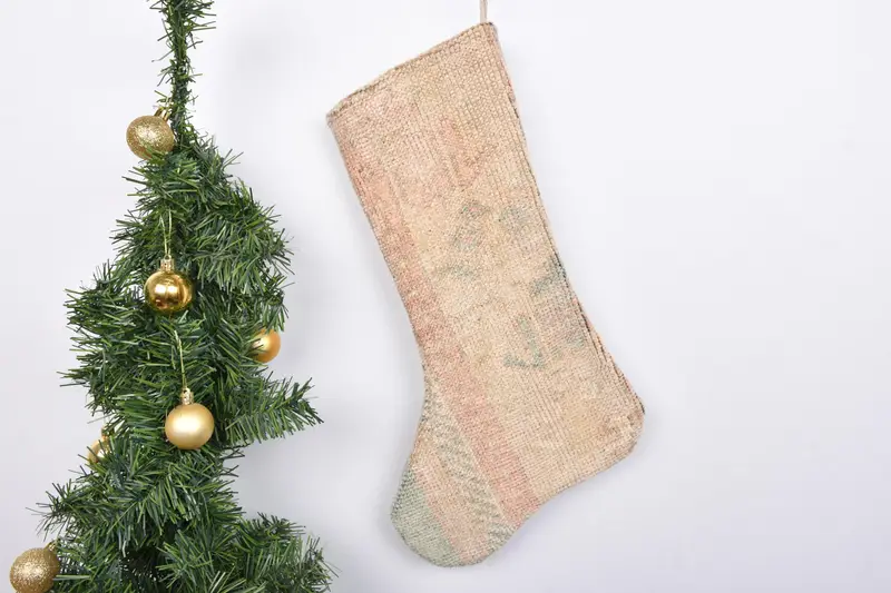 Patrón de adornos navideños festivos, calcetín navideño de 7 pulgadas de ancho